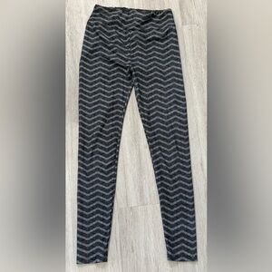 LuLaRoe Black and Gray Chevron Leggings - OS (XS-M)